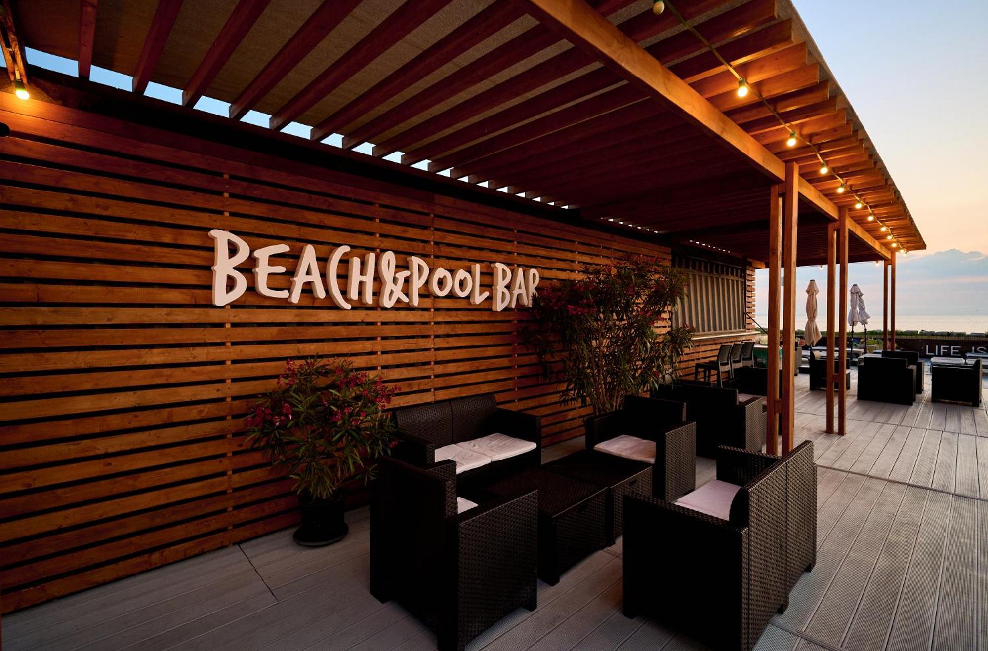 Hotel Malibu Mamaia Exterior foto